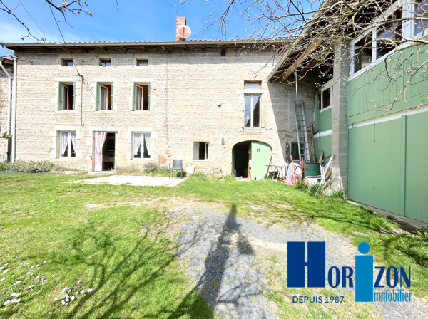 Offres de vente Maison / Villa Saint-Pal-de-Chalencon 43500